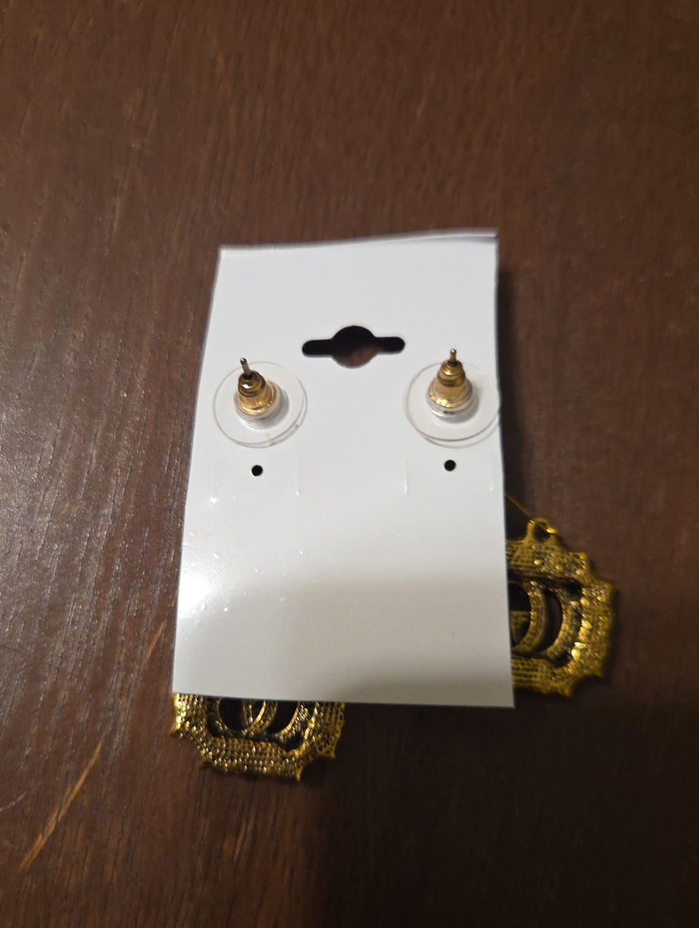 Fashion Earrings - Picture 2 of 3